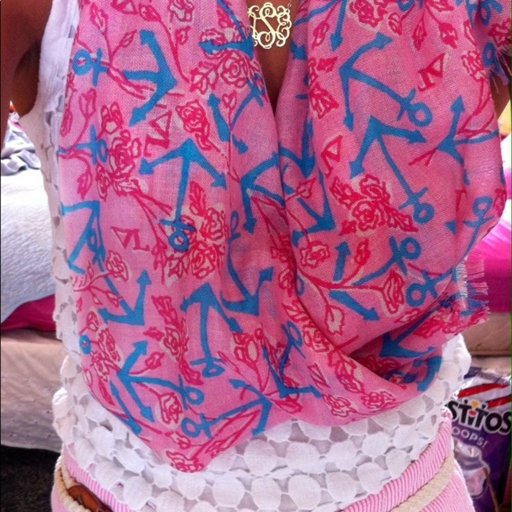 Lilly Pulitzer delta gamma scarf